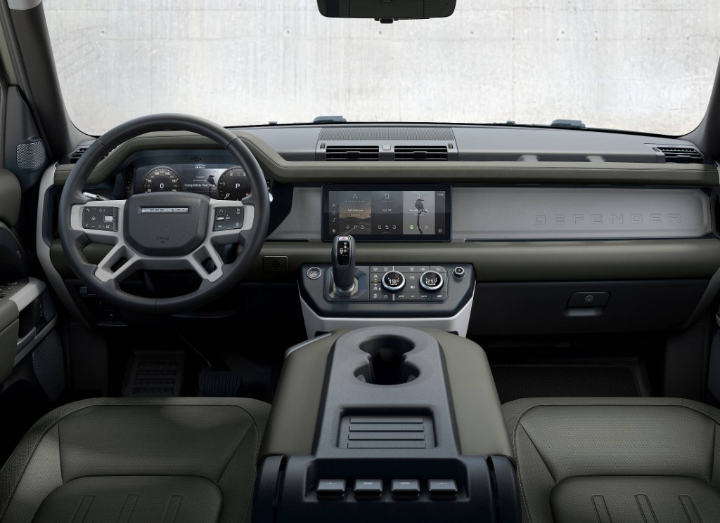 Rent Land Rover Defender 7 seats Porto