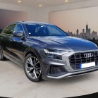 RENT AUDI Q8