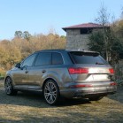 RENT AUDI SQ7 - SUV