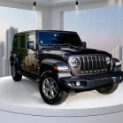 RENT JEEP WRANGLER 
