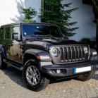 RENT JEEP WRANGLER 