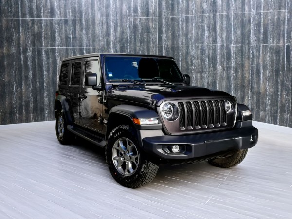 RENT JEEP WRANGLER 