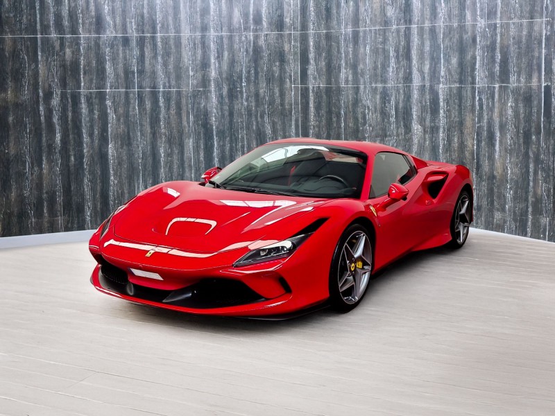 ALUGUER FERRARI F8 SPYDER