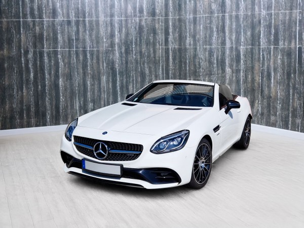 RENT MERCEDES SLC 43 AMG